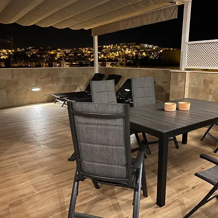Luxury 190m2 Amplio Moderno Con Terraza En La Azotea De 50m2 Junto A La Playa, En El Centro De Torre Del Mar, Malaga, Modern Large With 50m2 Roof Terrace By The Beach, Right In The Center Of Torre Del Mar, Malaga * Torre Del Mar