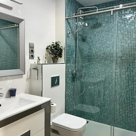 Appartement Luxury 190m2 Amplio Moderno Con Terraza En La Azotea De 50m2 Junto A La Playa, En El Centro De Torre Del Mar, Malaga, Modern Large With 50m2 Roof Terrace By The Beach, Right In The Center Of Torre Del Mar, Malaga