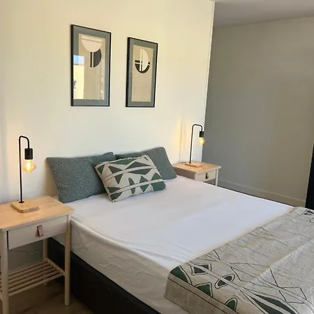 Apartment Luxury 190m2 Amplio Moderno Con Terraza En La Azotea De 50m2 Junto A La Playa, En El Centro De Torre Del Mar, Malaga, Modern Large With 50m2 Roof Terrace By The Beach, Right In The Center Of Torre Del Mar, Malaga